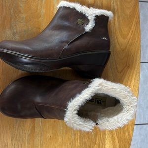 JBU by Jambu only worn once bootie size 9 with box